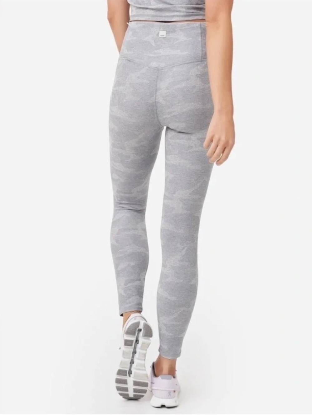Vuori Clean Elevation Leggings in Grey Camouflage, Athlesure Yoga , Women's XL